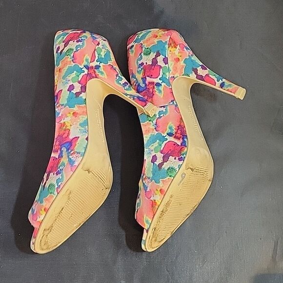 CHRISTIAN SIRIANO MULTI-COLOR PEEP TOE HEEL SANDAL - Picture 12 of 13